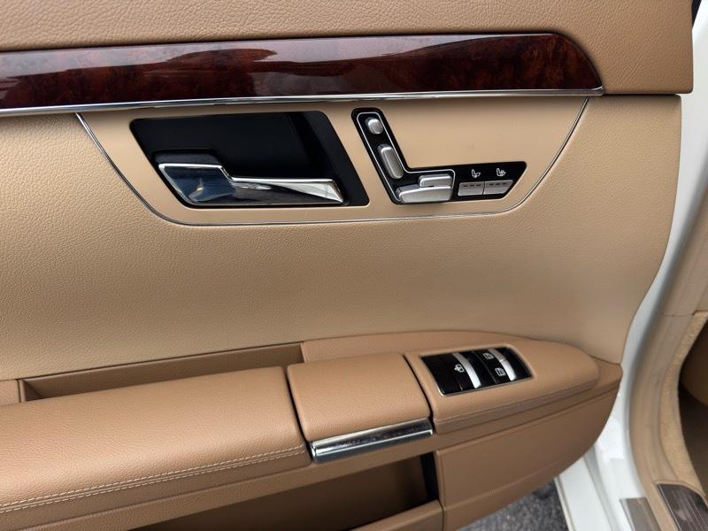 Mercedes-Benz S-Class S550 4MATIC 2009