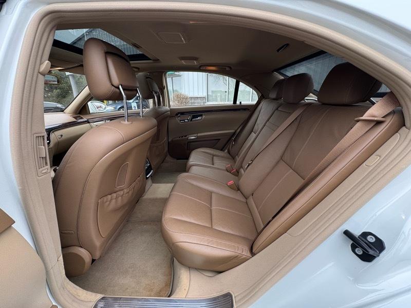 Mercedes-Benz S-Class S550 4MATIC 2009