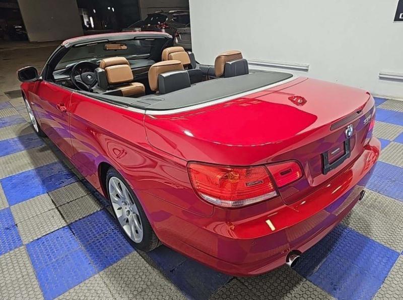 BMW 3-Series 335i Convertible 2010