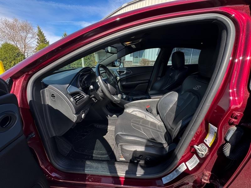 Chrysler 200 S AWD 2015