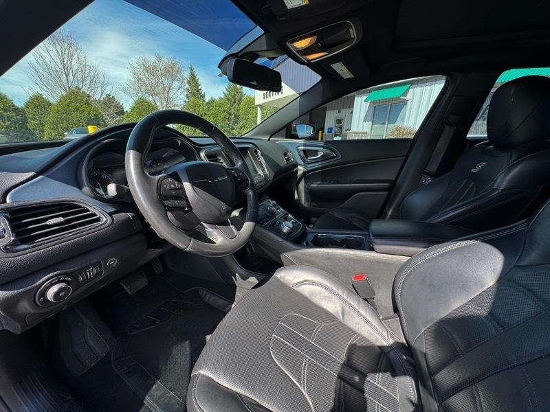 Chrysler 200 S AWD 2015