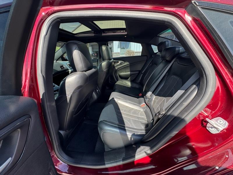 Chrysler 200 S AWD 2015