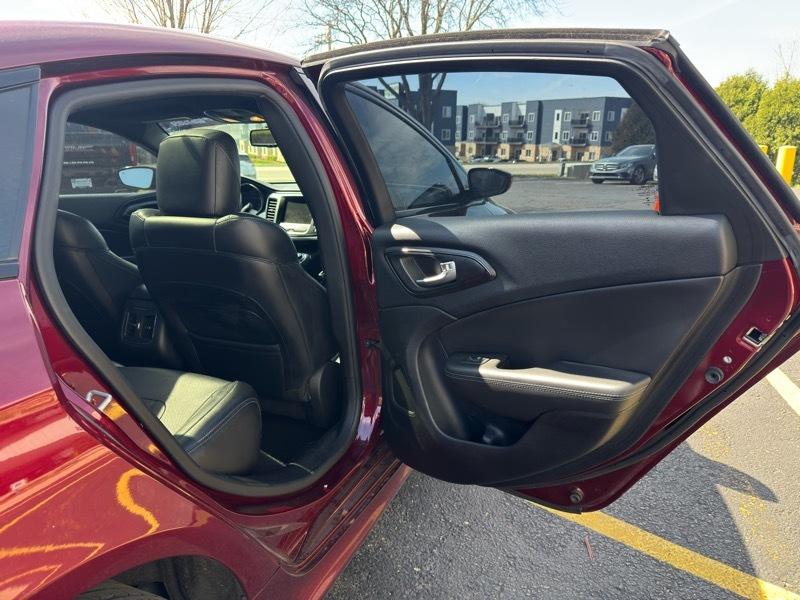 Chrysler 200 S AWD 2015