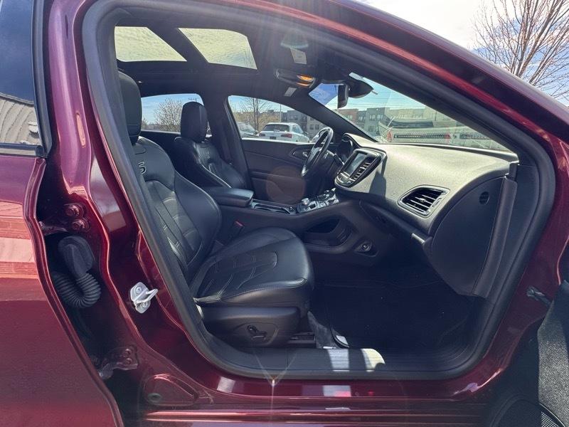 Chrysler 200 S AWD 2015