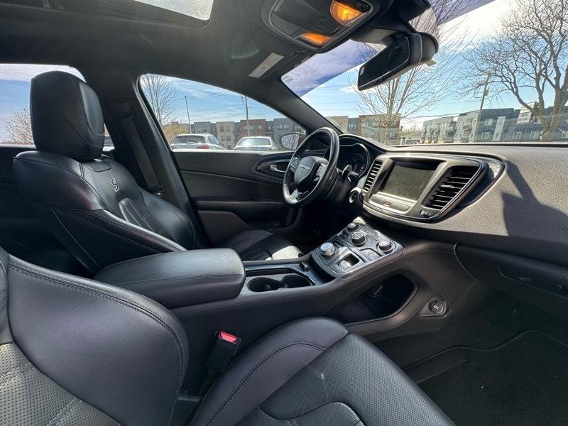 Chrysler 200 S AWD 2015