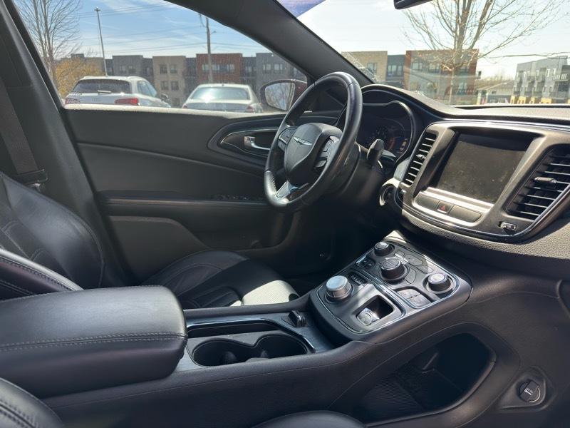 Chrysler 200 S AWD 2015