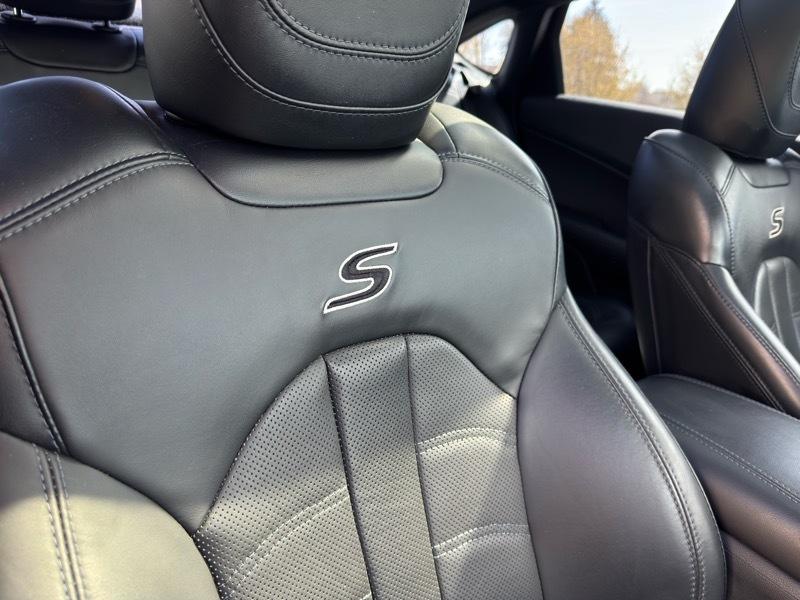 Chrysler 200 S AWD 2015