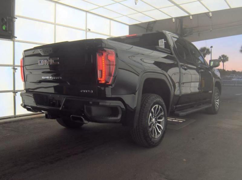 GMC Sierra 1500 AT4 Crew Cab Long Box 4WD 2019