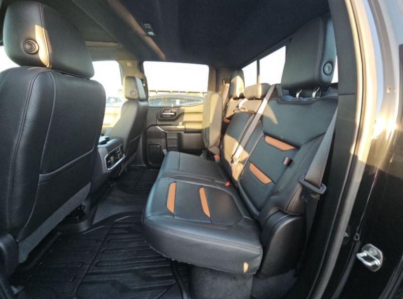 GMC Sierra 1500 AT4 Crew Cab Long Box 4WD 2019