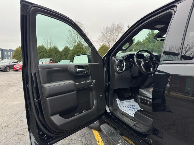 GMC Sierra 1500 AT4 Crew Cab Short Box 4WD 2019