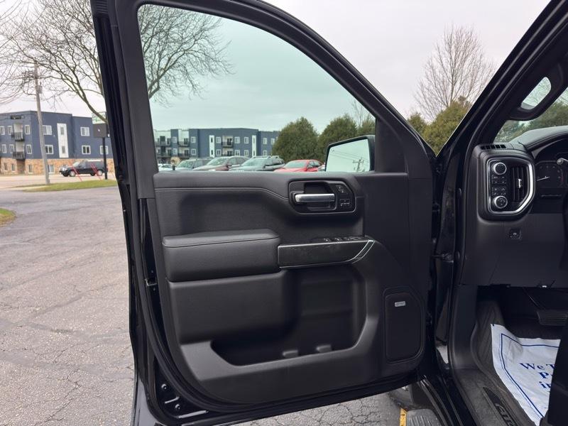 GMC Sierra 1500 AT4 Crew Cab Short Box 4WD 2019