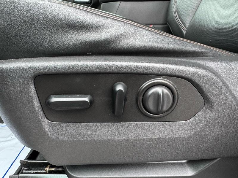 GMC Sierra 1500 AT4 Crew Cab Short Box 4WD 2019