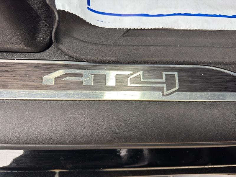 GMC Sierra 1500 AT4 Crew Cab Short Box 4WD 2019