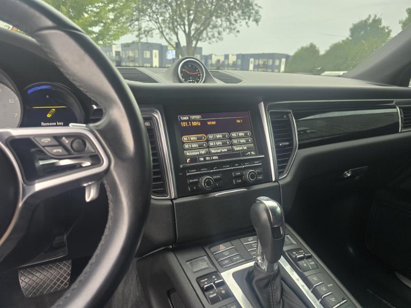 Porsche Macan S 2015