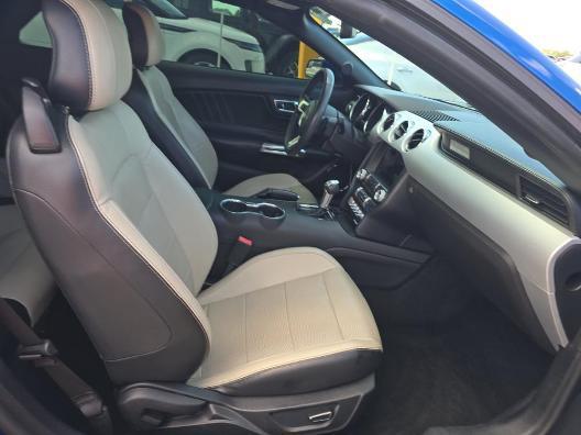 Ford Mustang GT convertible 2017