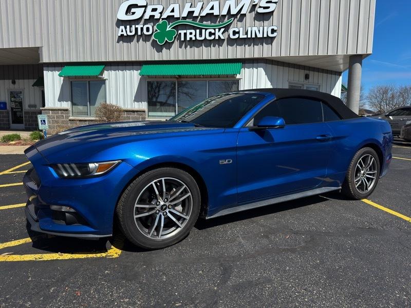 Ford Mustang GT convertible 2017