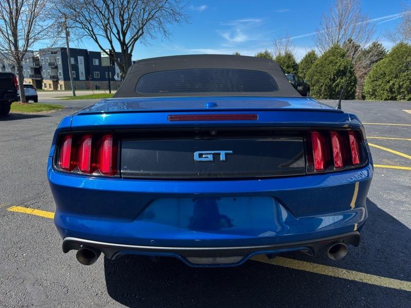 Ford Mustang GT convertible 2017