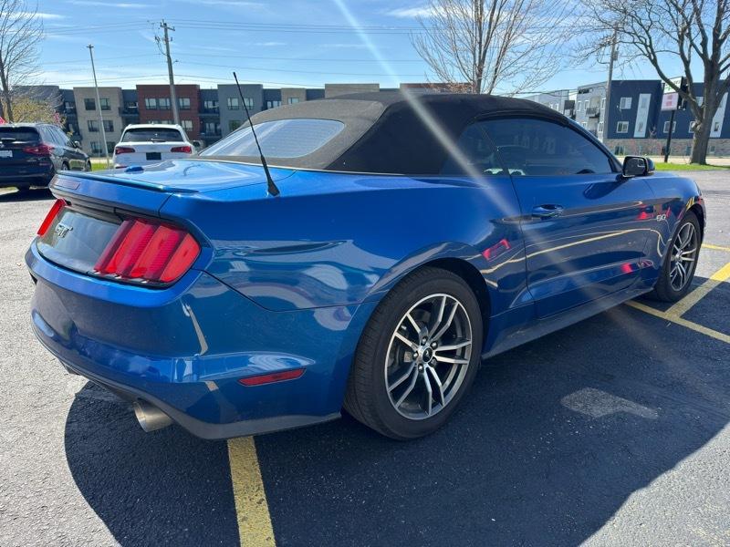 Ford Mustang GT convertible 2017