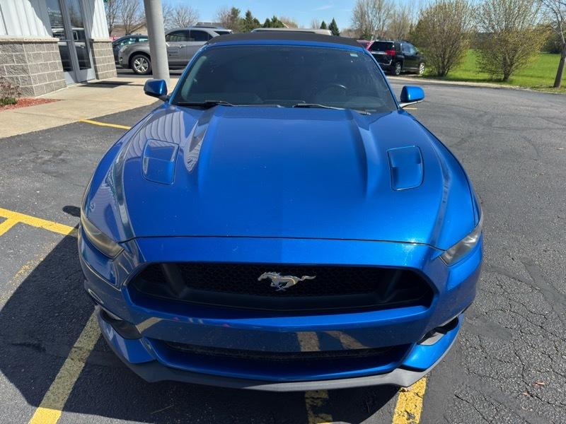 Ford Mustang GT convertible 2017