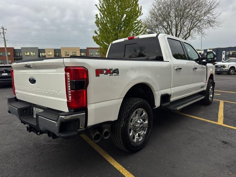 Ford F-350 SD King Ranch Crew Cab Long Bed 4WD 2023