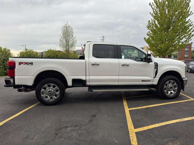 Ford F-350 SD King Ranch Crew Cab Long Bed 4WD 2023