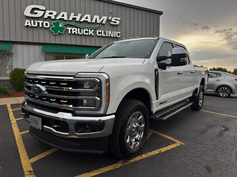 Ford F-350 SD King Ranch Crew Cab Long Bed 4WD 2023