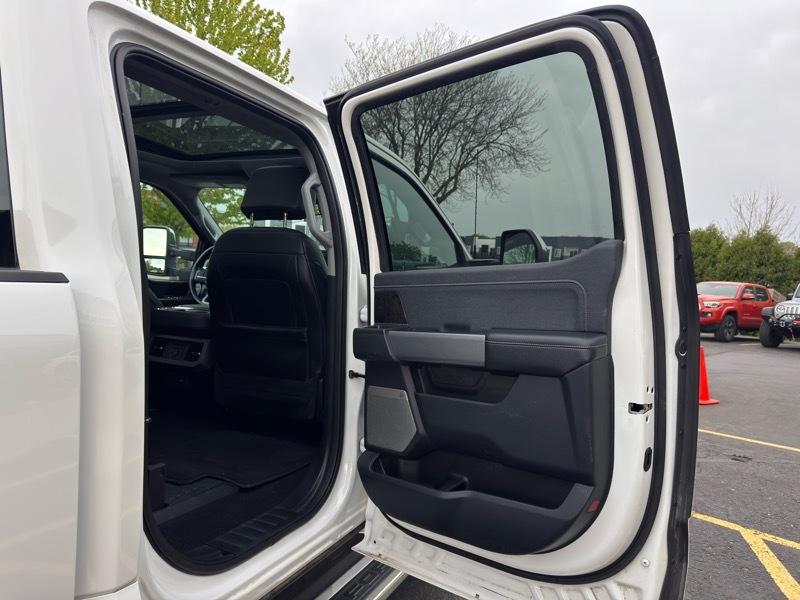 Ford F-350 SD King Ranch Crew Cab Long Bed 4WD 2023
