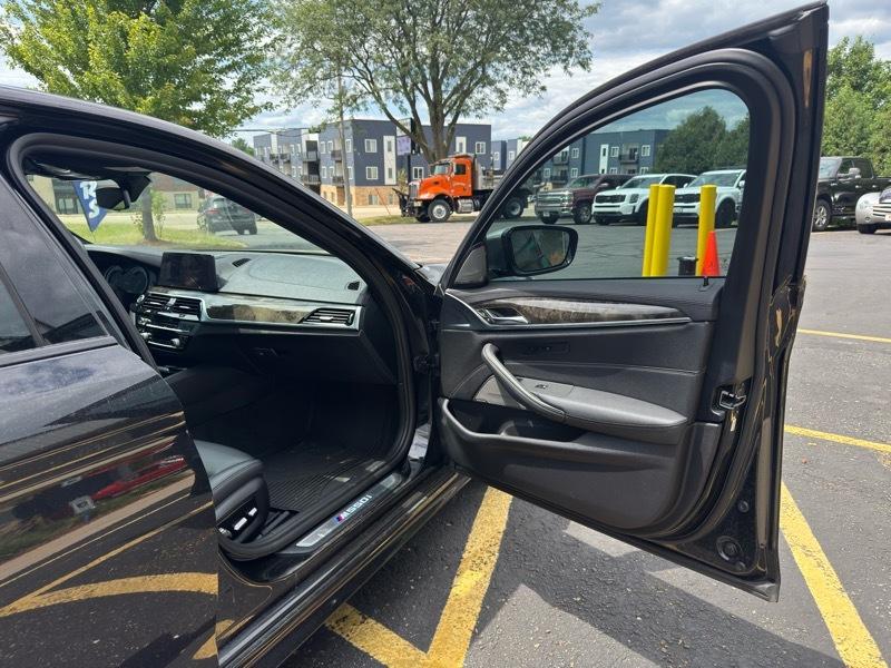BMW 5-Series M550i xDrive 2018
