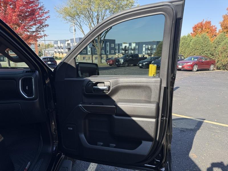 Chevrolet Silverado 1500 Limited LT Trail Boss Crew Cab Long Box 4WD 2022