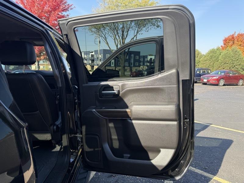 Chevrolet Silverado 1500 Limited LT Trail Boss Crew Cab Long Box 4WD 2022