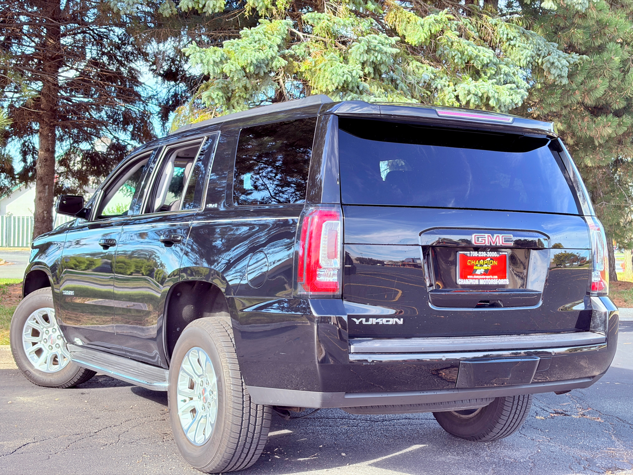 GMC Yukon 4WD 4dr SLE 2016