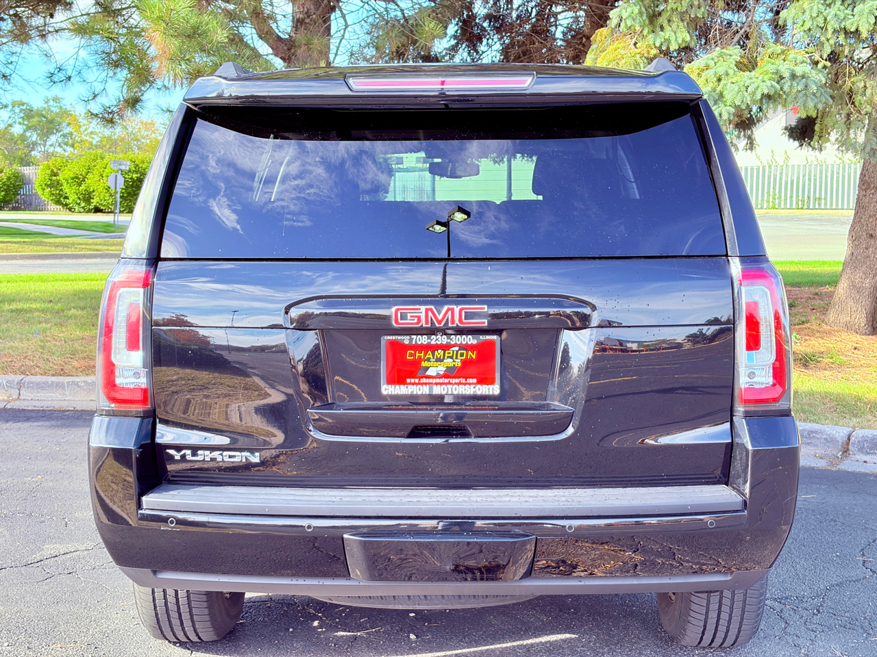 GMC Yukon 4WD 4dr SLE 2016