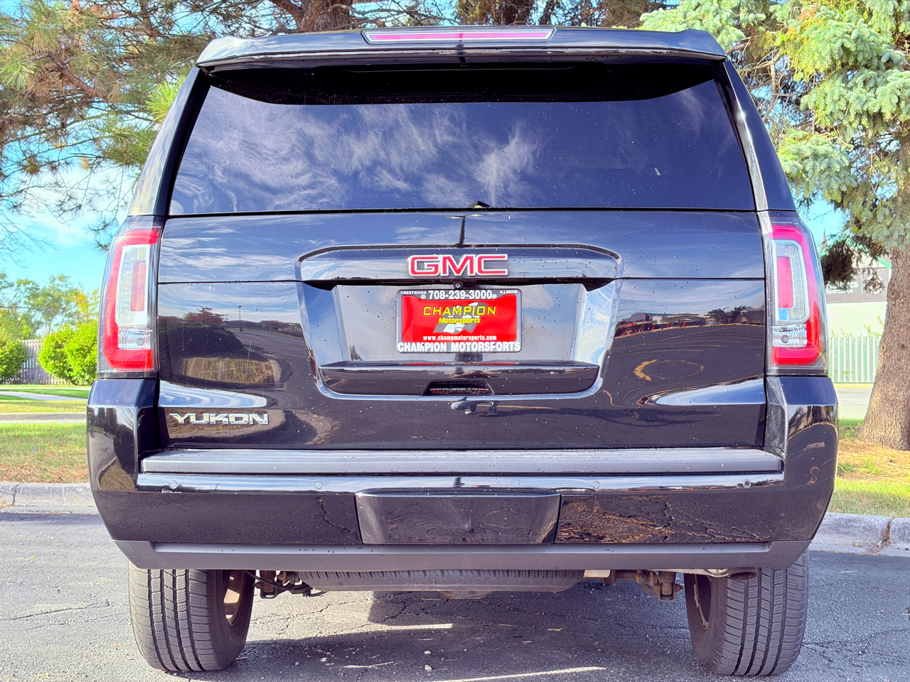 GMC Yukon 4WD 4dr SLE 2016