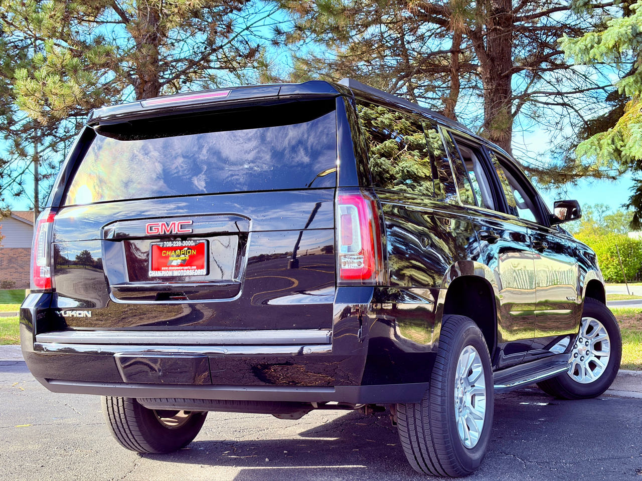 GMC Yukon 4WD 4dr SLE 2016