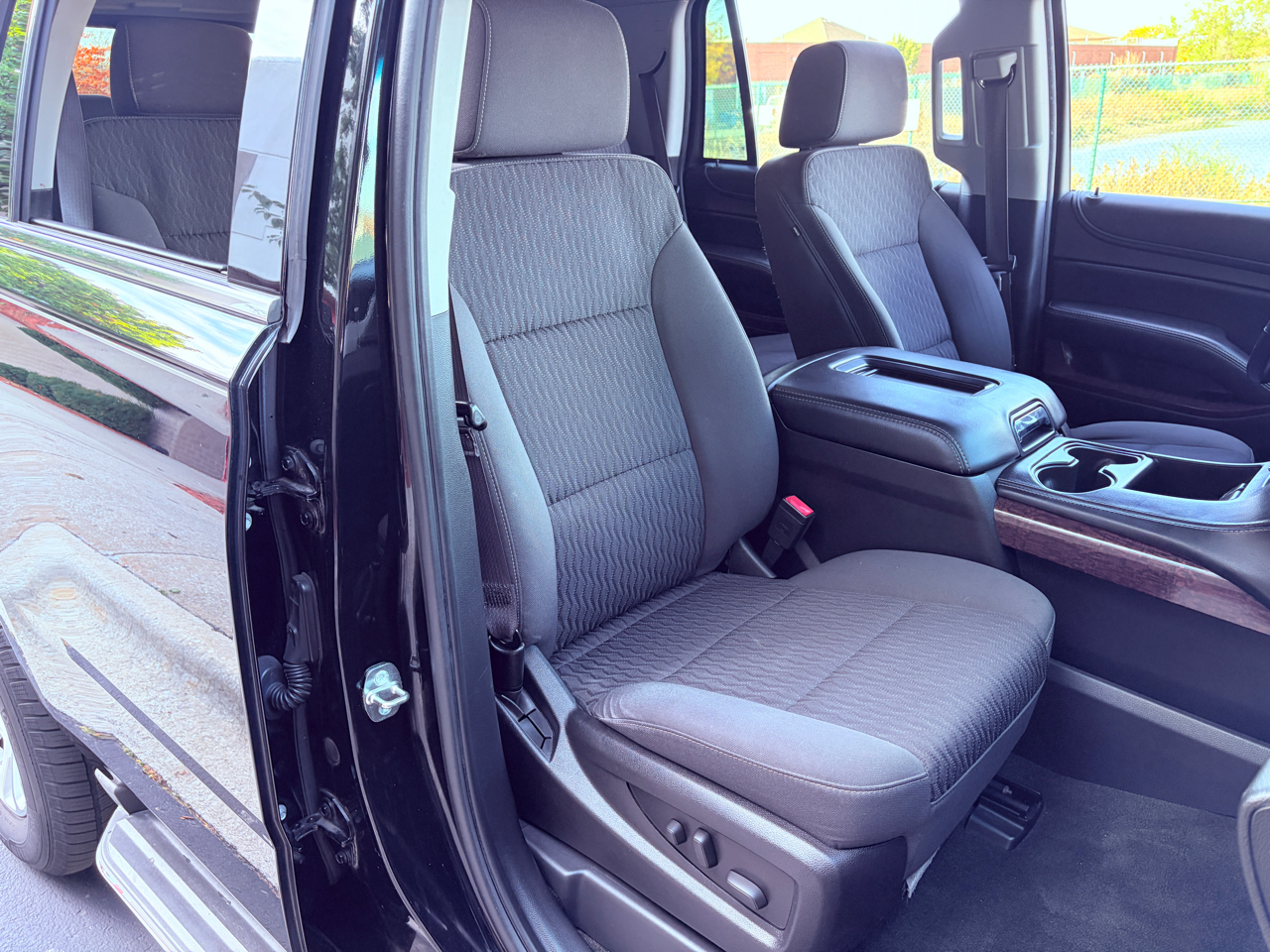 GMC Yukon 4WD 4dr SLE 2016