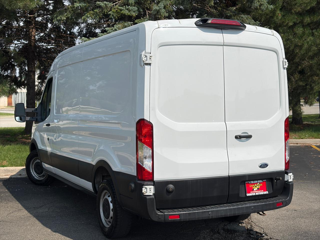 Ford Transit Van T-250 148" Med Rf 9000 GVWR Sliding RH Dr 2019