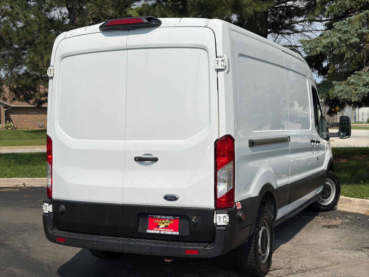 Ford Transit Van T-250 148" Med Rf 9000 GVWR Sliding RH Dr 2019