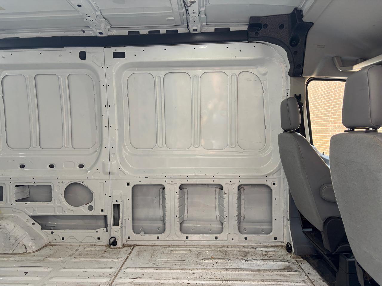 Ford Transit Van T-250 148" Med Rf 9000 GVWR Sliding RH Dr 2019