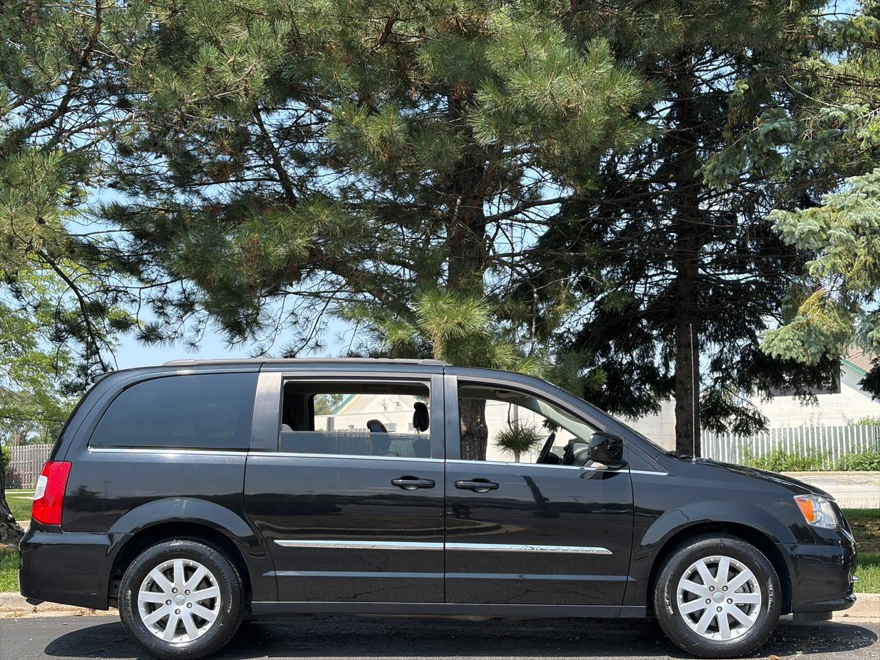Chrysler Town & Country 4dr Wgn Touring 2016