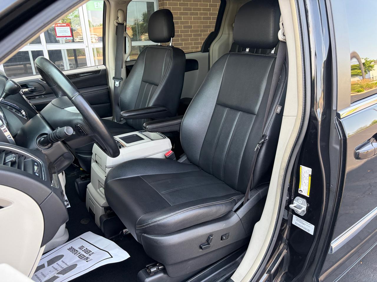 Chrysler Town & Country 4dr Wgn Touring 2016