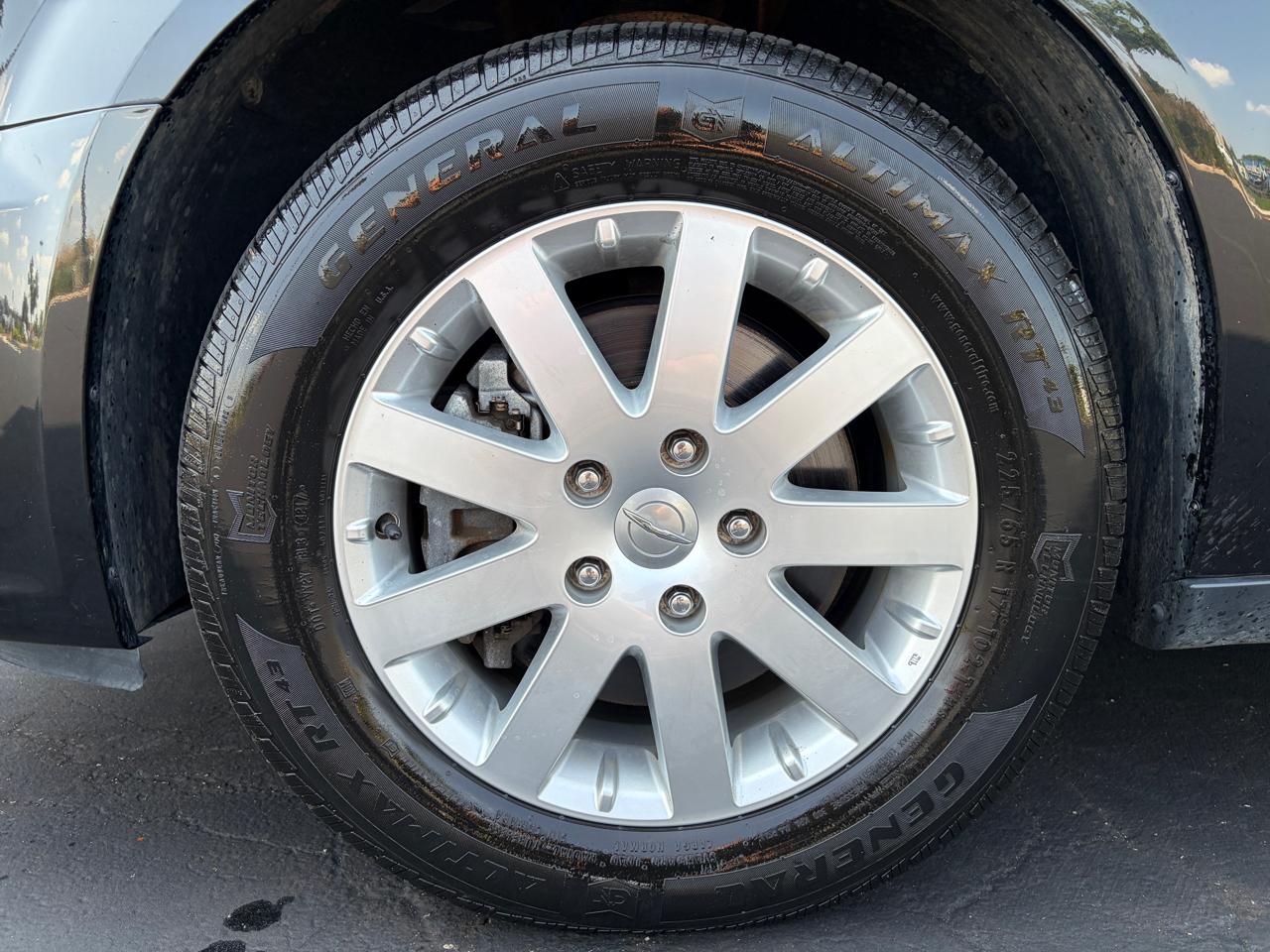 Chrysler Town & Country 4dr Wgn Touring 2016