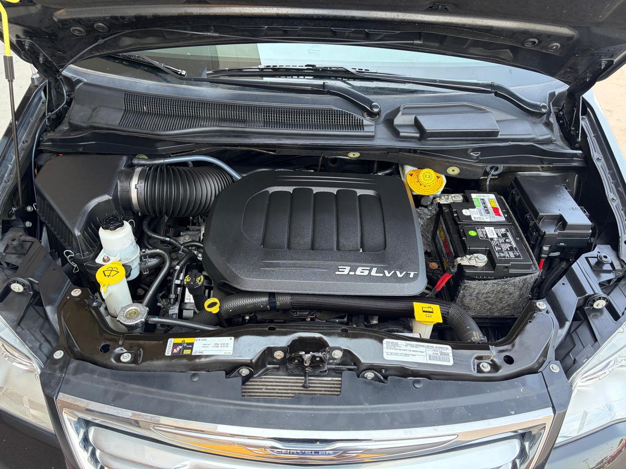 Chrysler Town & Country 4dr Wgn Touring 2016