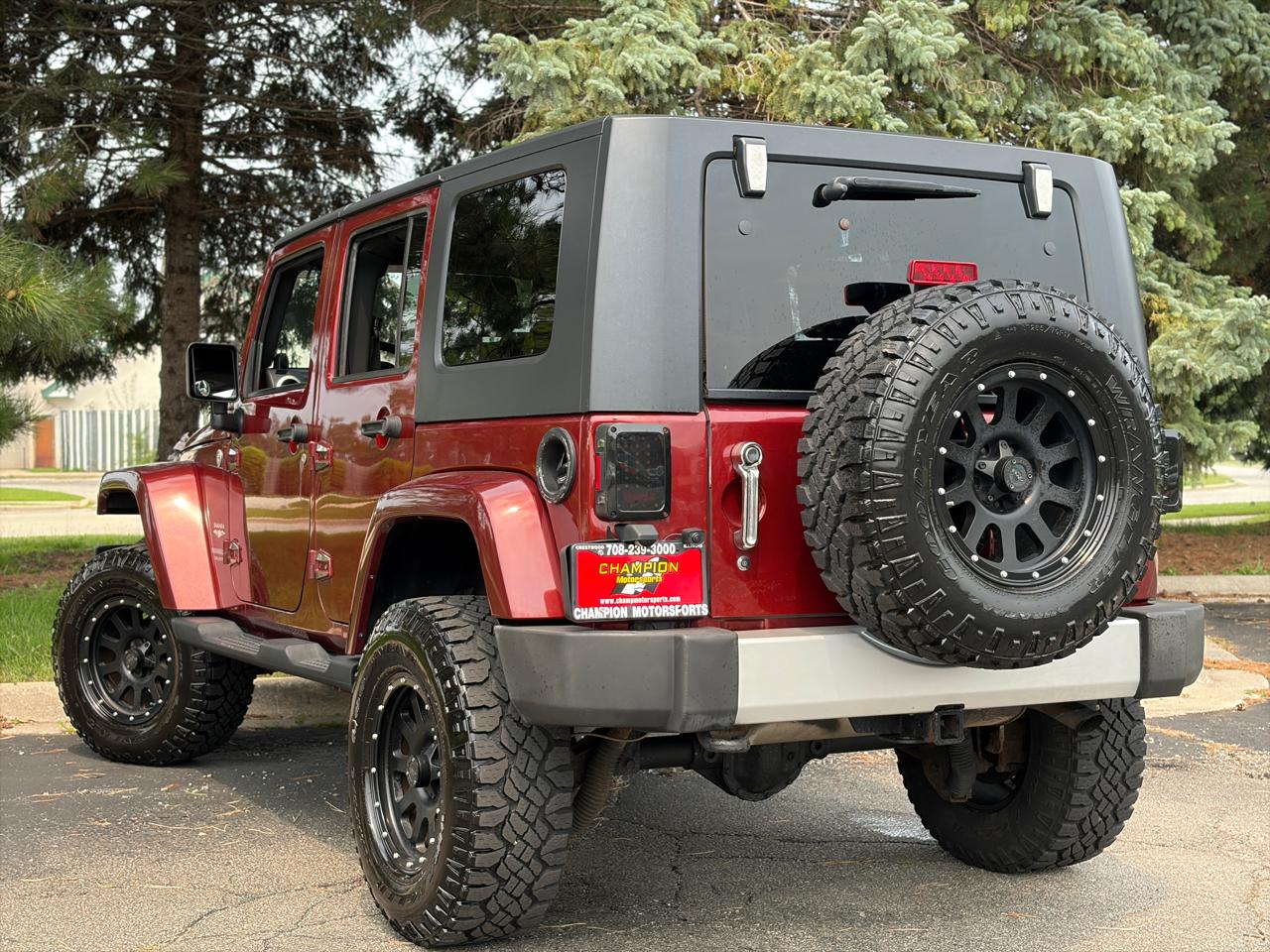 Jeep Wrangler Unlimited 4WD 4dr Sahara 2010