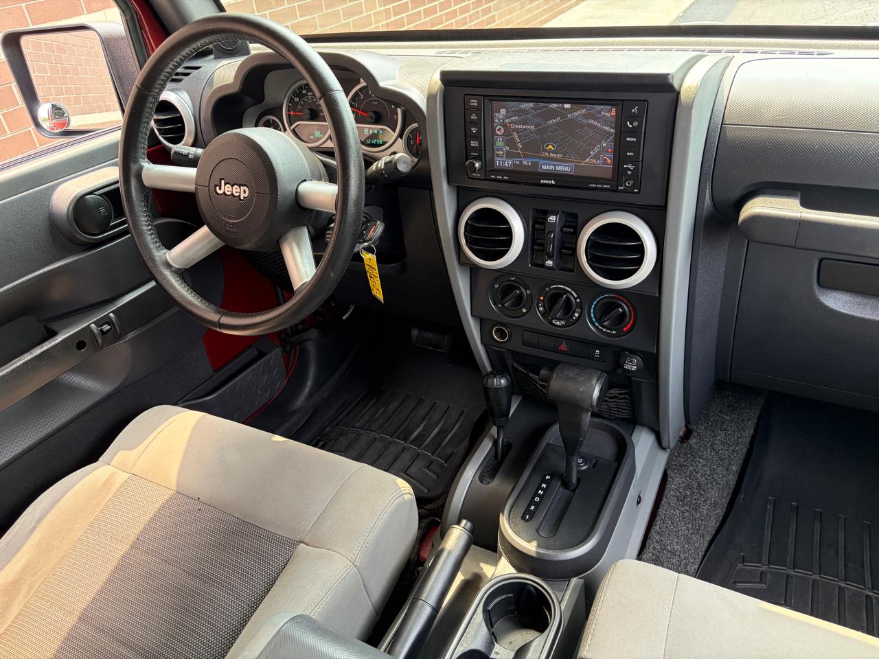 Jeep Wrangler Unlimited 4WD 4dr Sahara 2010