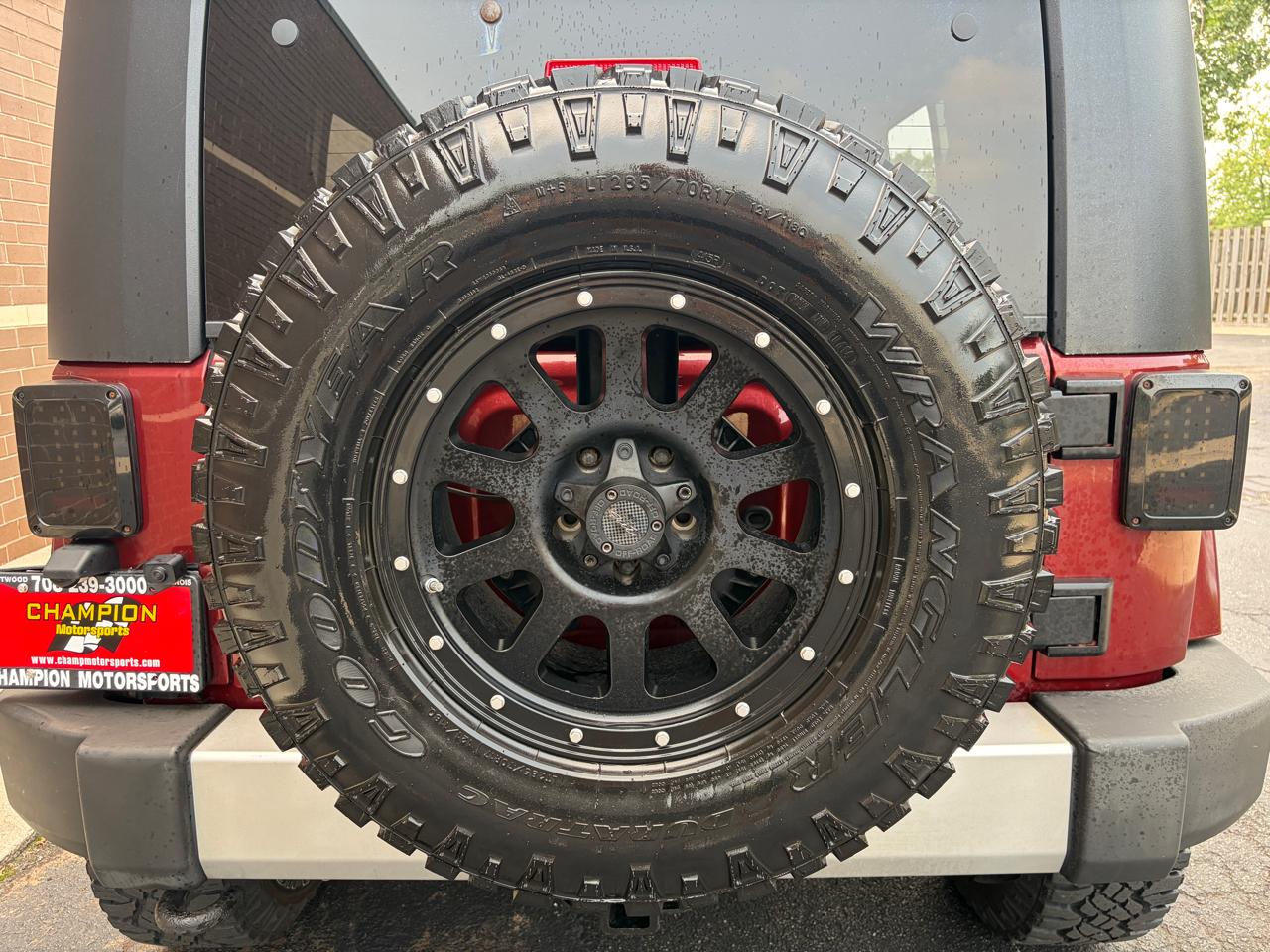 Jeep Wrangler Unlimited 4WD 4dr Sahara 2010