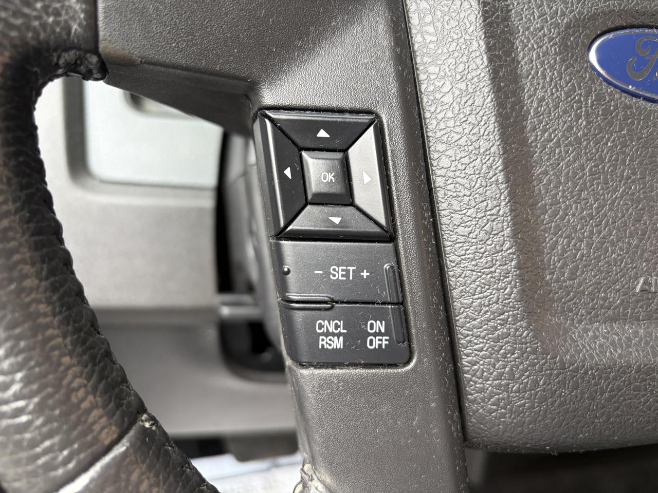 Ford F-150 4WD SuperCrew 145" XLT 2012