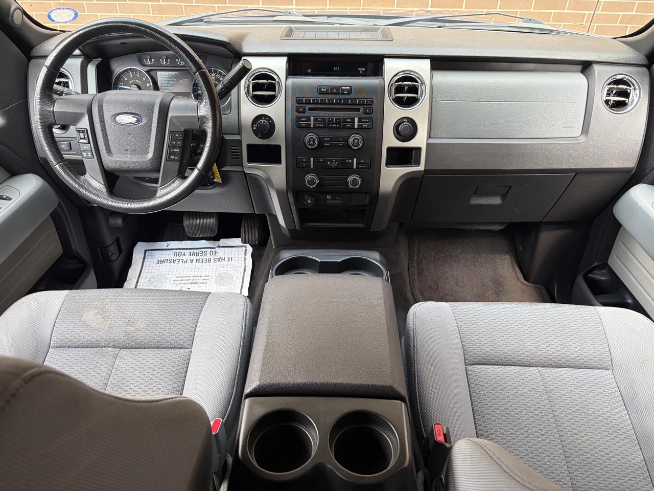 Ford F-150 4WD SuperCrew 145" XLT 2012