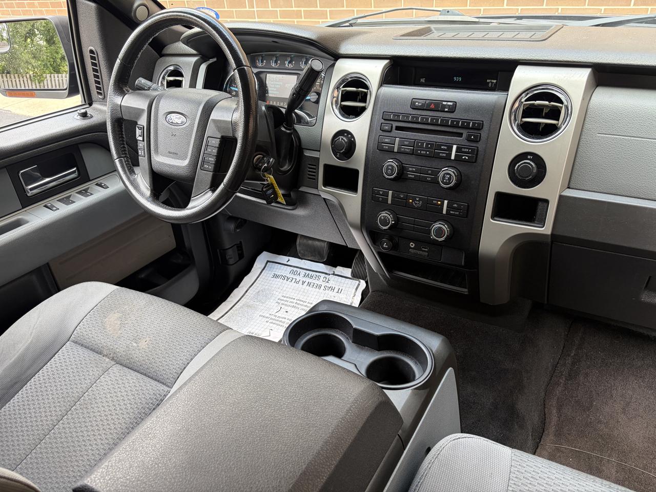 Ford F-150 4WD SuperCrew 145" XLT 2012