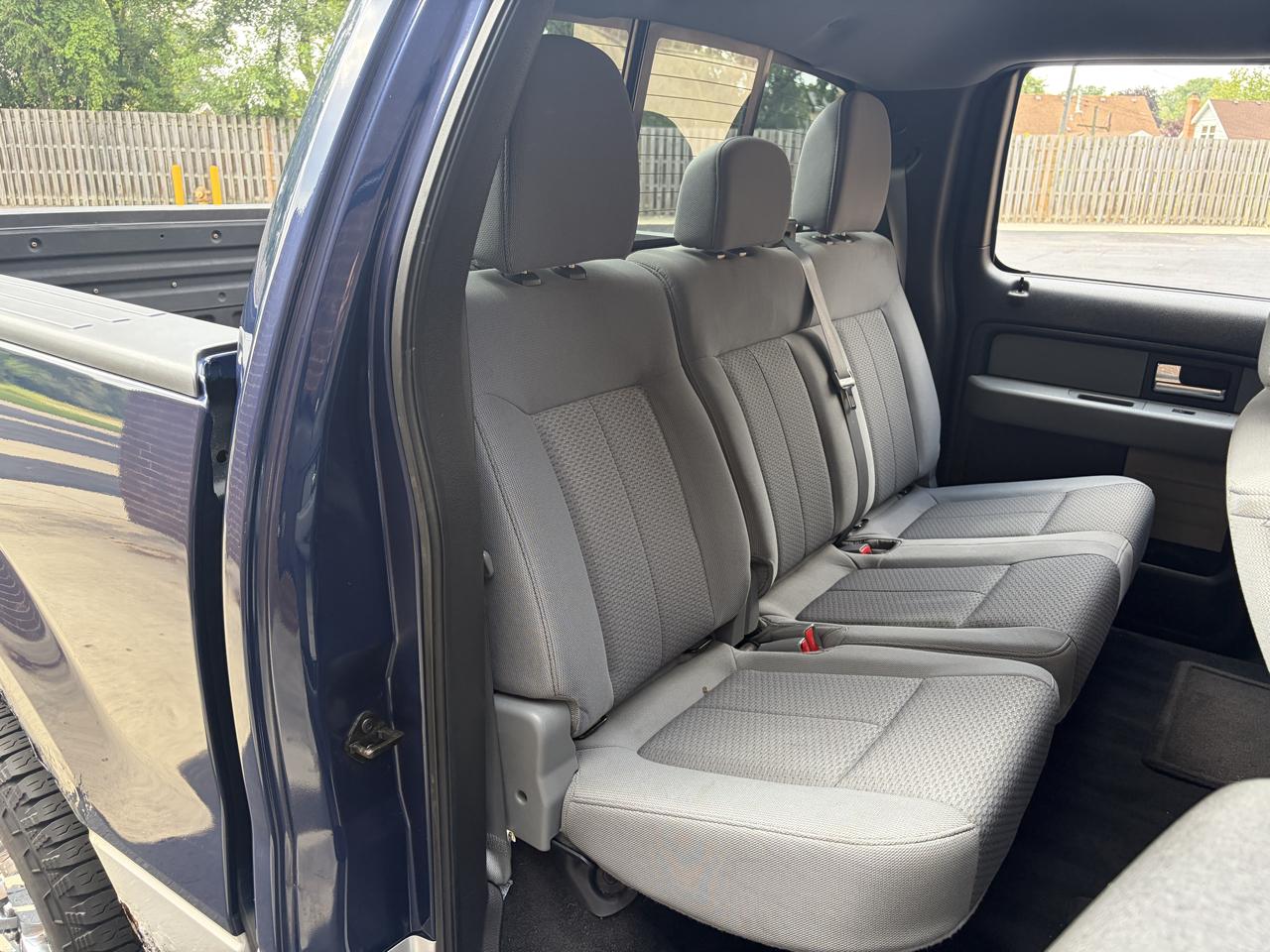 Ford F-150 4WD SuperCrew 145" XLT 2012