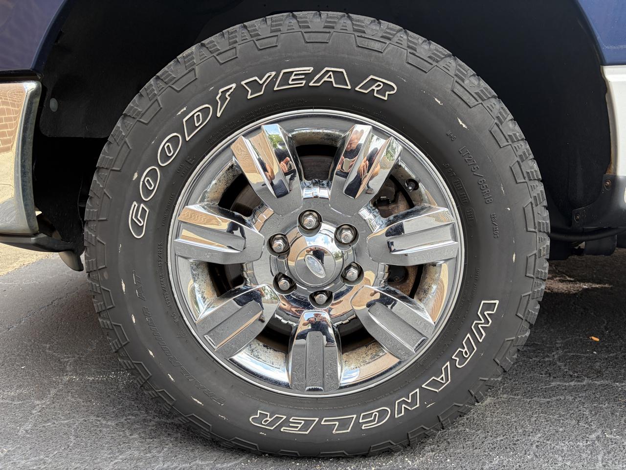 Ford F-150 4WD SuperCrew 145" XLT 2012